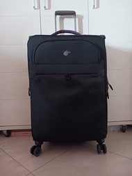 Hallmark Design Collection 24 吋旅行喼/ 行李箱 24 inch suitcase / baggage / luggage