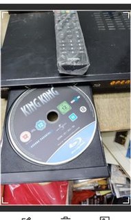 藍光DVD，运作正常，有摇控，加3张蓝光碟