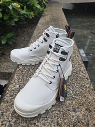 Palladium PAMPA HI 防水靴 白色