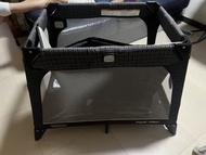 Graco Pack 'n Play 嬰兒遊戲床連便攜袋