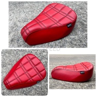 เบาะ สีแดง Honda CT125 แบรนด์ Diabolus [ส่งจาก K-SPEED] (CT85)