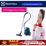 New Electrolux model Z1220 Bagged Vacuum Cleaner with Effective duct pick up