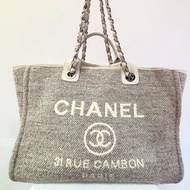 CHANEL白牛皮x杏白色毛呢沙灘包-中