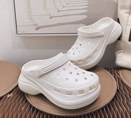 รองเท้าแฟชั่น รองเท้า Crocs Flog AAA ส้นสูงรัดส้น รุ่นที่ออกมาใหม่ ความสูง 5-6cm น้ำหนักเบาราคาถูกมีหลายสีให้เลือก size W5-W9 สินค้ามีพร้อมส่ง