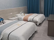 Chibi Xinjin Hotel