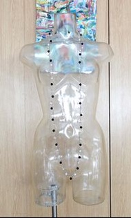 日本中古黑白色膠珍珠超長頸鍊項鍊CHANEL風高級二手古著珠寶首飾 適合高貴優雅的復古造型 由於是二手商品 可能存在瑕疵  介意切勿購買 見圖片狀況