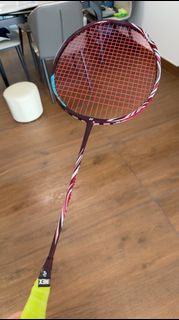 Yonex 天斧100ZZ 古紅色羽毛球拍