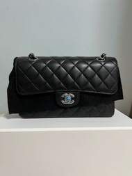 Chanel Classic Flap cf23 Brand New ✨