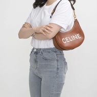 CELINE 刺繡LOGO小牛皮中款AVA手袋