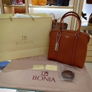 Tas handbag wanita original merek Bonia warna maroon handbag wanita