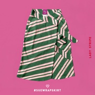Sue.loveseveryday Lady Stripe Wrap Skirt - กระโปรงฟรีไซส์ลายทางชมพูเขียว