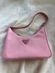 Prada 腋下包