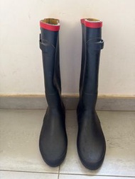 Aigle 黑色雨靴