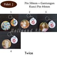 GANTUNGAN Package J Pin Pin + Keychain TWICE Jihyo Naeyeon Sana Mina Momo Tzuyu Chaeyoung Dahyun Jeo