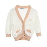 [สินค้ามือสอง] ปราด้า PRADA เสื้อคาร์ดิแกนและโบเลโร ปักโลโก้ ทรงครอป รุ่น P25I04 ผ้าคอตตอน สภาพ A