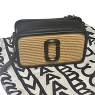 MARC JACOBS THE WOVEN SNAPSHOT 編織草編斜背相機包（黑）