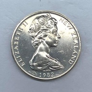 NEW ZEALAND 20 CENTS COIN | 1982 | QUEEN ELIZABETH II