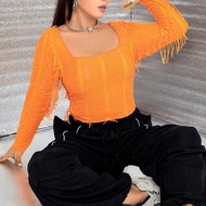 พลัส เสื้อยืดขาด คอเหลี่ยม