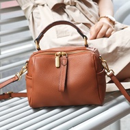 Boston Pillow Bag New Leather Large Capacity Handbags Lady Crossbody Shoulder Bag Versatile Wide-Str