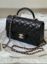 24/7 Update ｜Chanel Mini Cf20 With Top Handle 手柄款大Mini Cf 20cm 黑色羊皮 淡金扣❤️歐現 full set 連專門店單 可陪驗
