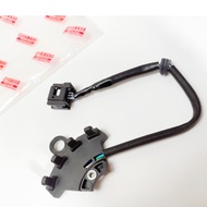 Cảm biến CKP đề từ Ya 1 ốc bắt 4 chân giắc dẹt