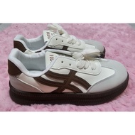 Women's sneakers size 36