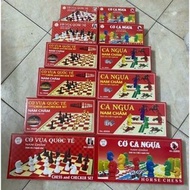 Magnetic Chess and Seahorse Set has dimensions: 28x28cm; 32×32cm ;36x36cm ; 42x42cm.