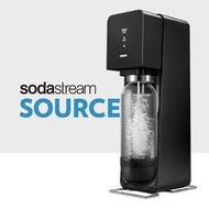 【大頭峰】【限量加贈盒裝鋼瓶300元7-11禮卷】SodaStream SOURCE氣泡水機 -黑色 全新自動扣瓶裝置