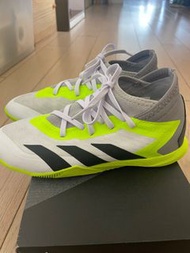 Adidas 兒童足球鞋