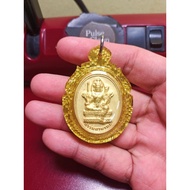 佛牌: Phra Phrom/Phra Pikanet(3.2cm) 高僧: Lp Hong 庙: Wat Petburi 佛历: Be2547
