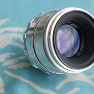 13 片 HELIOS-44 58 mm F/2 鏡頭，適用於舊款 M39 ZENIT 相機