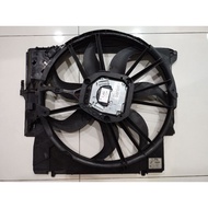 BMW E90 335i radiator fan