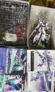 Hg 1/144 高達 gundam gquuuux & gundam calibarn