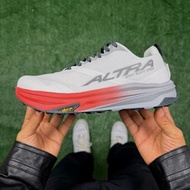 Altra Mont Blanc Carbon 專業運動跑鞋