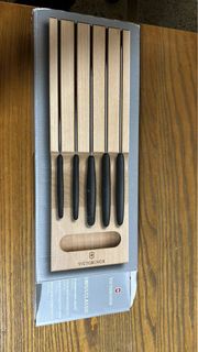 Victorinox Swiss classic knife set