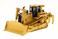 DM CAT D8R Carterpillar Bulldozer Alloy Engineering Vehicle Model (Metal Track) 85099