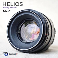 Lens Helios 44-2 58mm f2 portrait M42 Mount USSR. Bokeh Swirl โบเก้วน