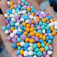 ประดิษฐ์ที่มีสีสัน สีทราย ของเล่นสําหรับเด็ก Playland สวนสนุก เด็กทารก เมล็ดงาห้าสีเกล็ดหิมะ สีทราย