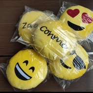 Bantal emoji murah and lembut dan boleh tambah nama