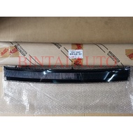 *ORIGINAL TOYOTA ACR50 ESTIMA 2016 AERAS REAR BONNET CTR GARNISH LAMP/BELAKANG BONET TENGAH LAMPU