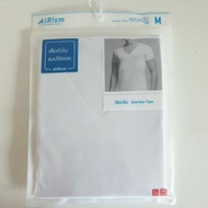 [New%] AIRism Uniqlo Men's V-Neck Seamless Inner Shirt size M