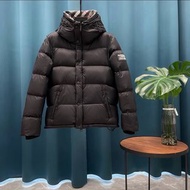 Burberry  巴寶莉羽絨外套可拆