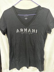 Armani Exchange 黑色V嶺短T恤