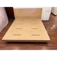 【土城二手家具】木業透氣6x6.2尺雙人加大床架