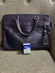 Tumi 啡色真皮公事包