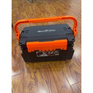 Daido bucket pro polypropylene material Daido bucket pro includes rod holder
