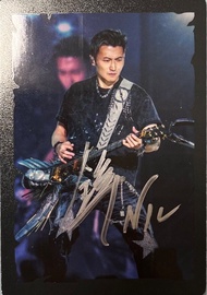 謝霆鋒親筆簽名閃卡 親簽