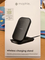 Mophie 無線充電立架