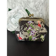 Japanese Pattern Round Kiss Lock Pouch
