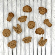 Assorted Pet Biscuits, Pet Treats, Banana & Oatmeal, Pet Safe Peanut Butter & Banana Cookies, Assort